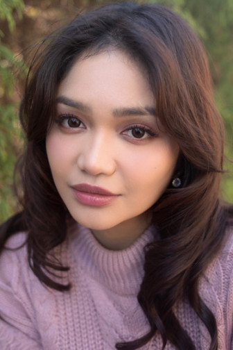 赤司 ステファニー（Stefanie Akashi）のタレント写真1｜外国人モデル事務所フリー・ウエイブ