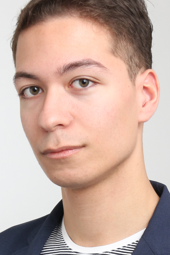 アレクサンドル・L モデル/タレント 詳細画面 東京で外国人モデル・タレント・ナレーターをお探しならフリー・ウエイブ