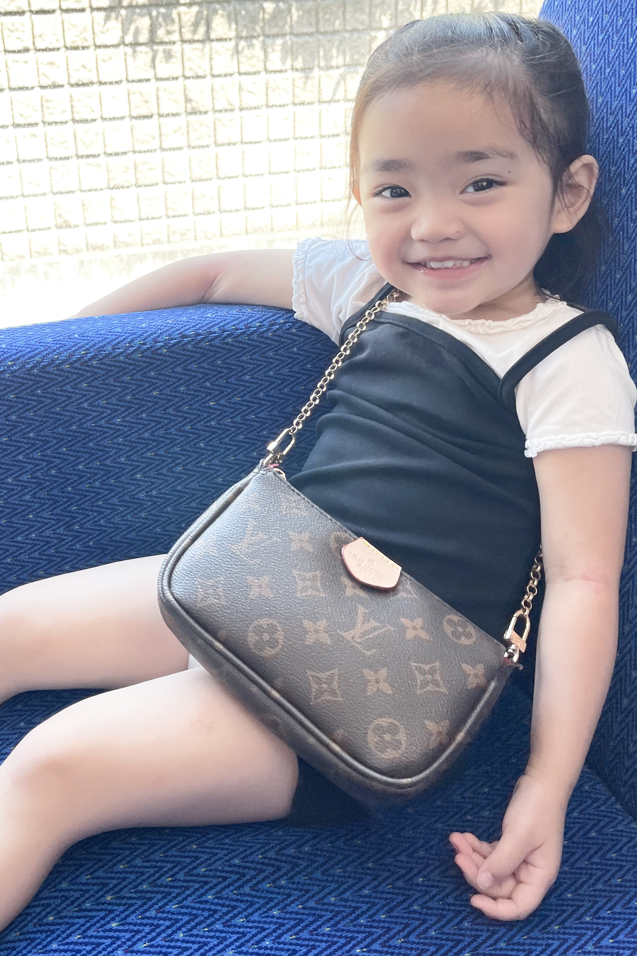 ザマラ・S モデル/タレント 詳細画面 東京で外国人モデル・タレント・ナレーターをお探しならフリー・ウエイブ