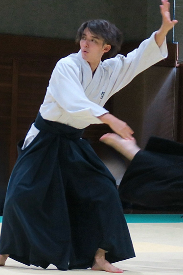 クリス・C モデル/タレント 詳細画面 東京で外国人モデル・タレント・ナレーターをお探しならフリー・ウエイブ