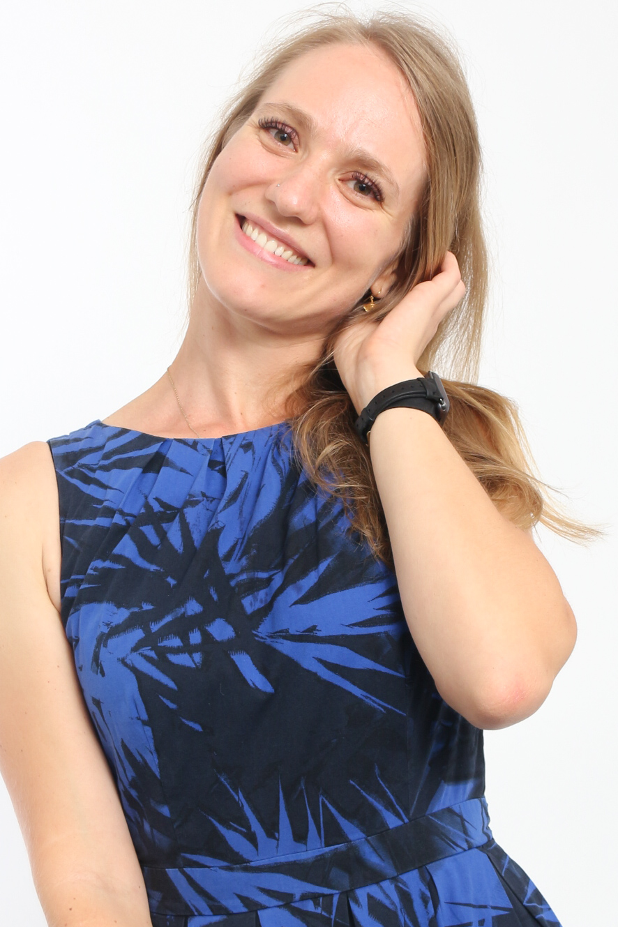 マヤ・V モデル/タレント 詳細画面 東京で外国人モデル・タレント・ナレーターをお探しならフリー・ウエイブ