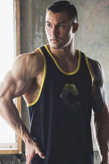 ライアン・H モデル/タレント 詳細画面 東京で外国人モデル・タレント・ナレーターをお探しならフリー・ウエイブ