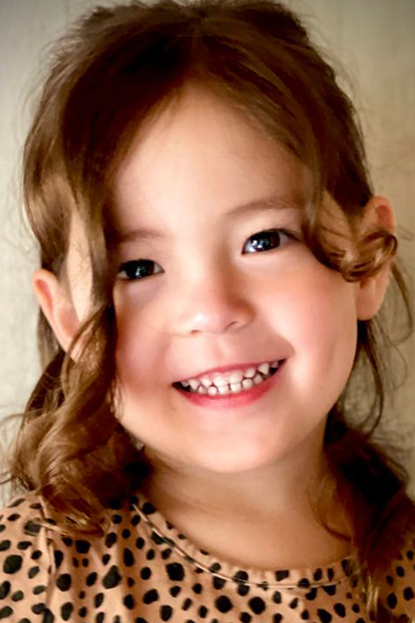 外国人モデル ハナ・BUの写真