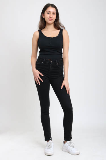 外国人モデル ニハリカの写真2