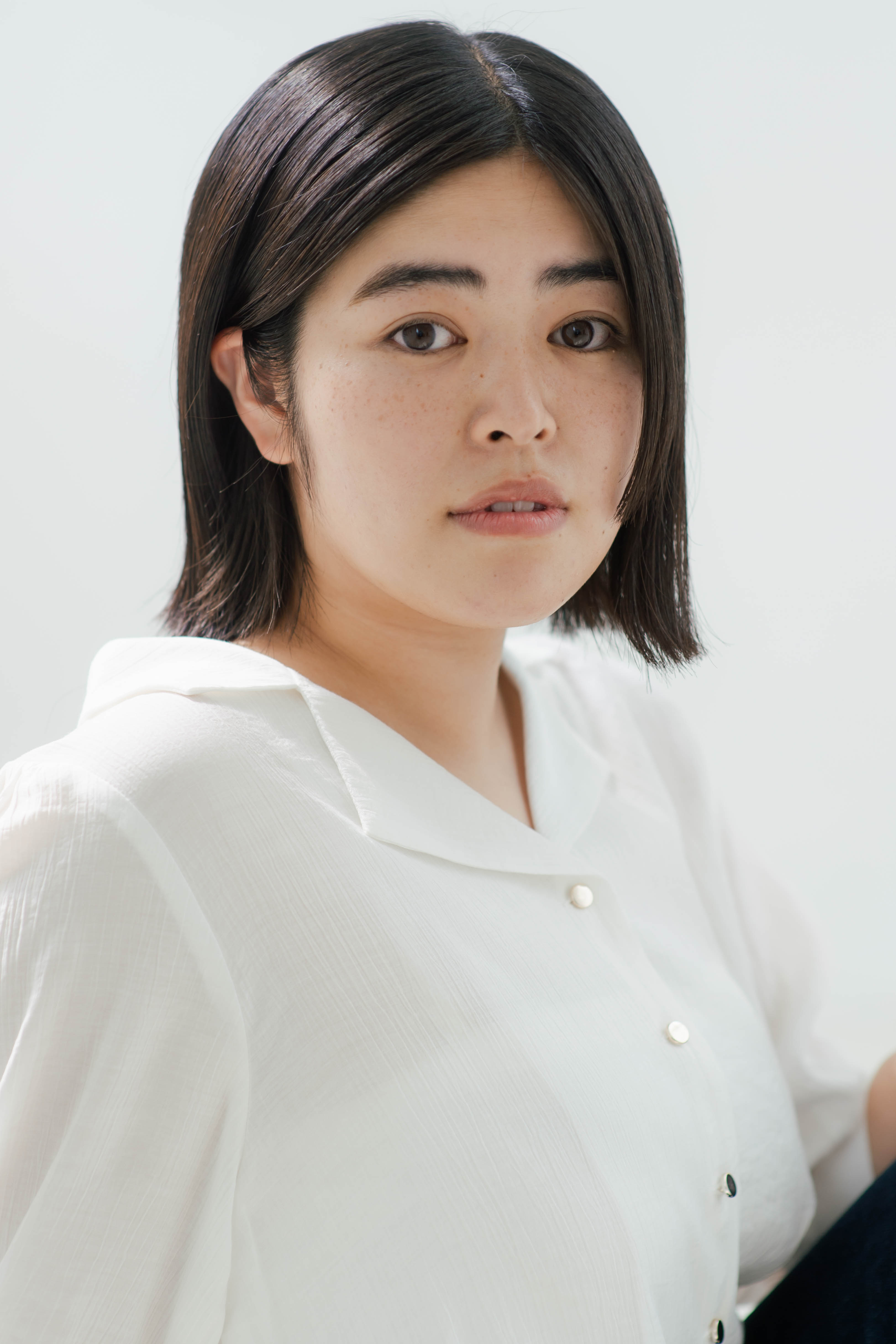 しもじ・もと（しもじ　もと）のタレント写真3｜外国人モデル事務所フリー・ウエイブ