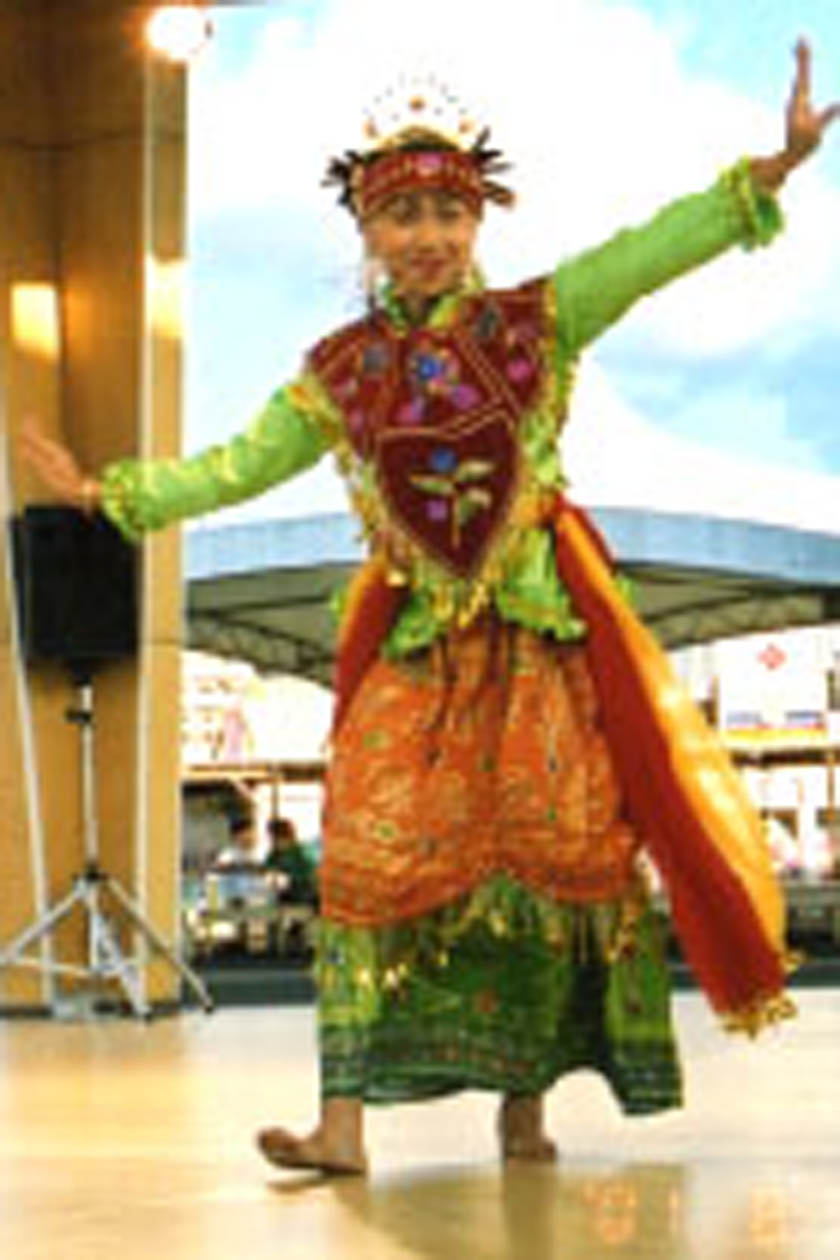外国ダンサー・パフォーマー インドネシア/バリダンスグループ's picture2