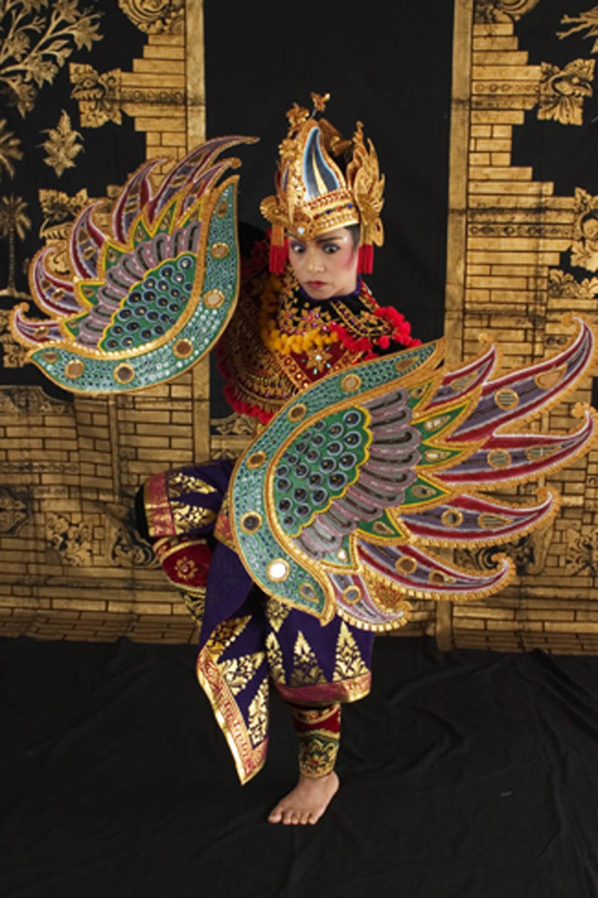 外国ダンサー・パフォーマー インドネシア/バリダンスグループ's picture3