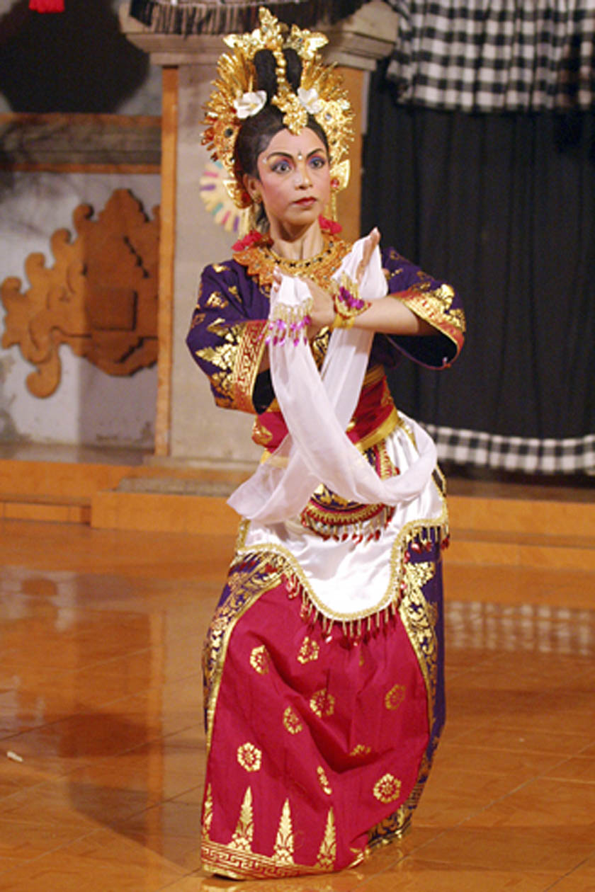 外国ダンサー・パフォーマー インドネシア/バリダンスグループ's picture4
