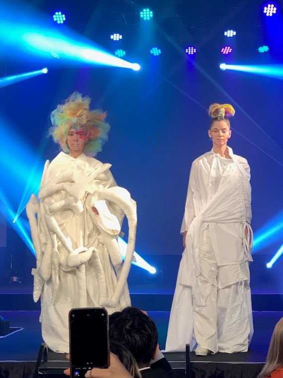ヘアメイクショーにヤンニ・オルソン出演しました！